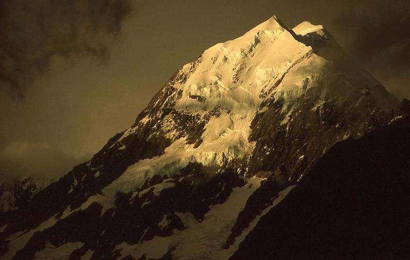 WT 0200 051-15 New Zealand.jpg